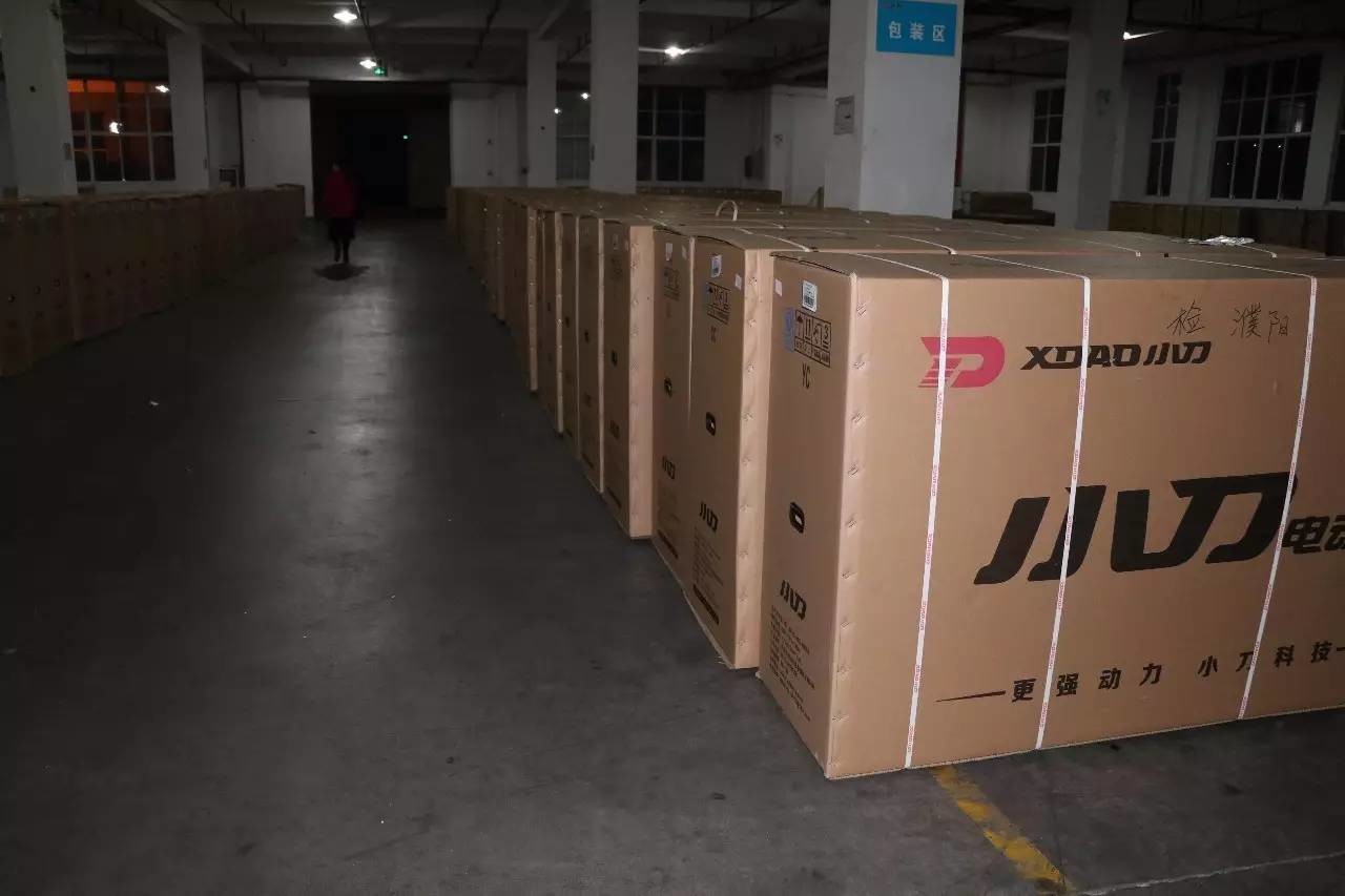 專業(yè)生產(chǎn)PVC護(hù)套、銅排、鋁排、新能源電池銅/鋁軟連接-人禾電子